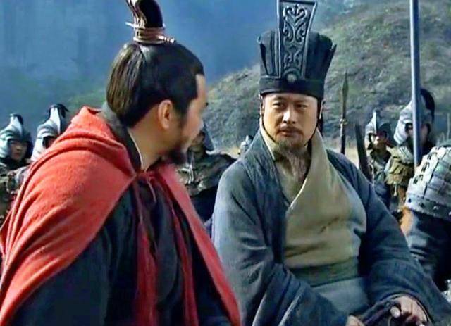 荀攸跟随在曹操身边,为其南征北战多次出谋划策,其中官渡之战的胜利