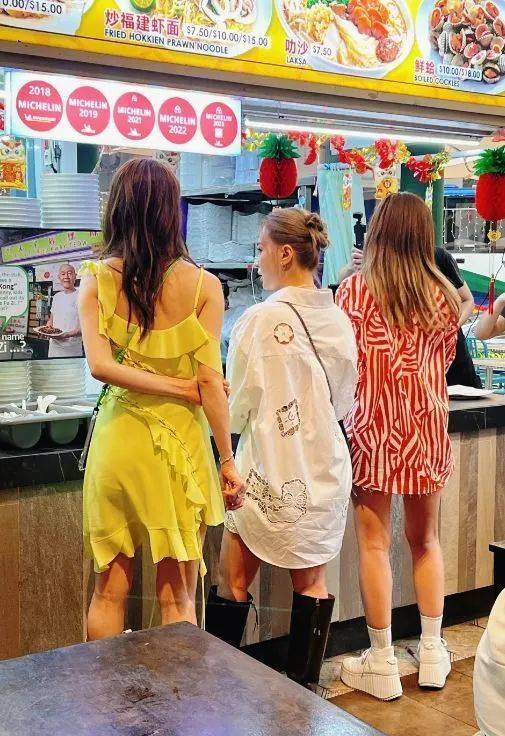 原创阿sa阿娇街头被捕获合体容祖儿零修图照曝光真实状态网吓傻