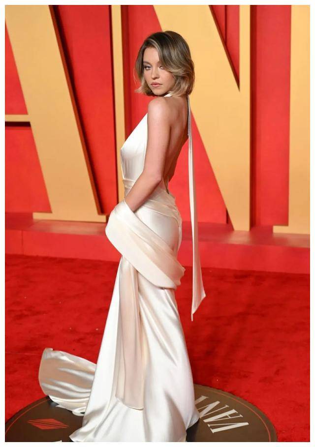 超模肯豆伊莲娜凯莉詹娜安雅悉尼妹出席奥斯卡名利场派对