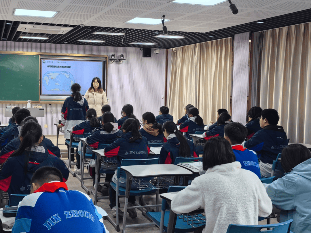 金陵中学集团人民中学汇文青研班开展第十六期代表课活动