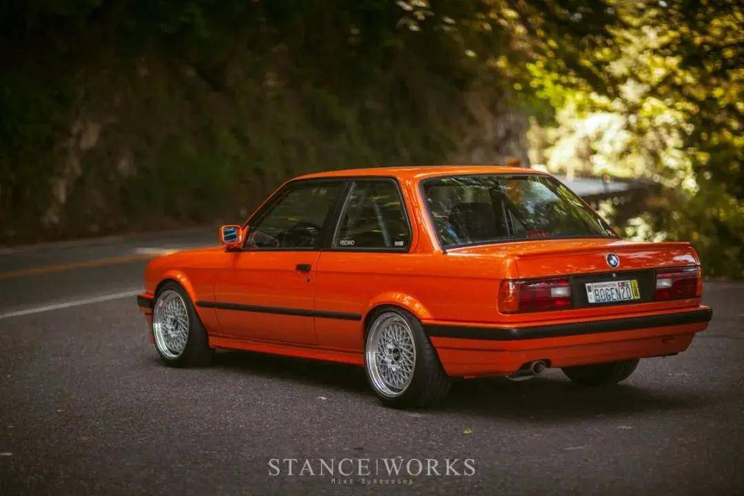 岁月带不走经典,饱经风霜的宝马e30经修复后风采依旧_搜狐汽车_搜狐网