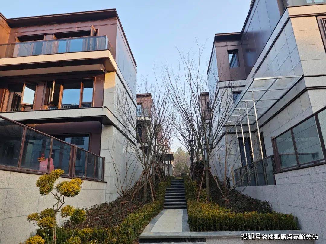 万固·溪山风华售楼处电话→售楼中心首页网站→楼盘百科详情→24小时