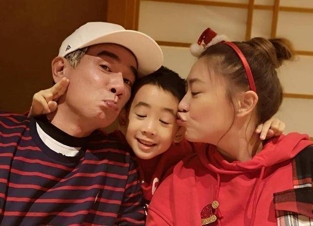 应采儿二胎出生陈小春女儿梦落空网友会有三胎吗