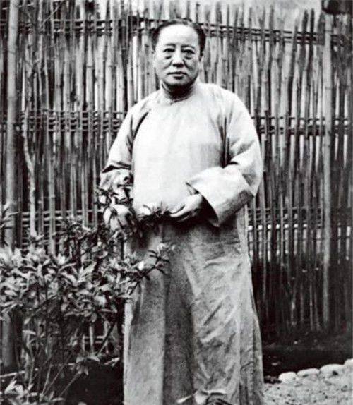 这时便是罗清媛操持家务,拿出自己的嫁妆,好补贴家