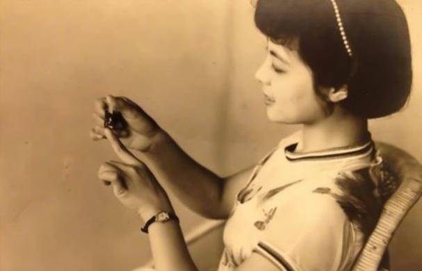 外来媳妇本地郎当中饰演苏妙婵母亲的卢秋萍年轻时十分惊艳