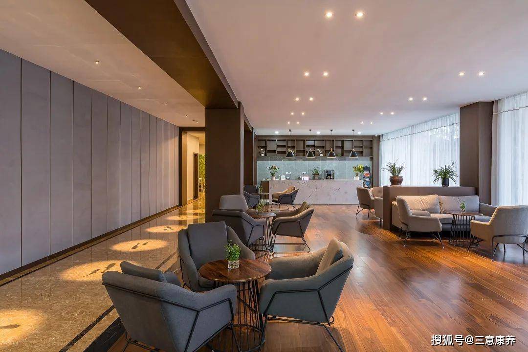 4天3晚408元/人起包吃住,近鱼街景区_电热水壶_房间_平台