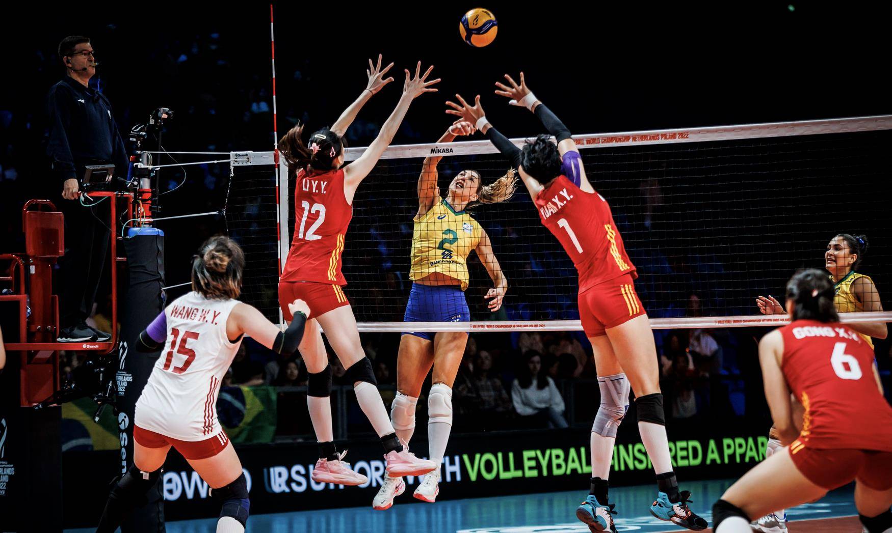 原创新一期的排列组合2024年中国女排国家队战术猜想之八