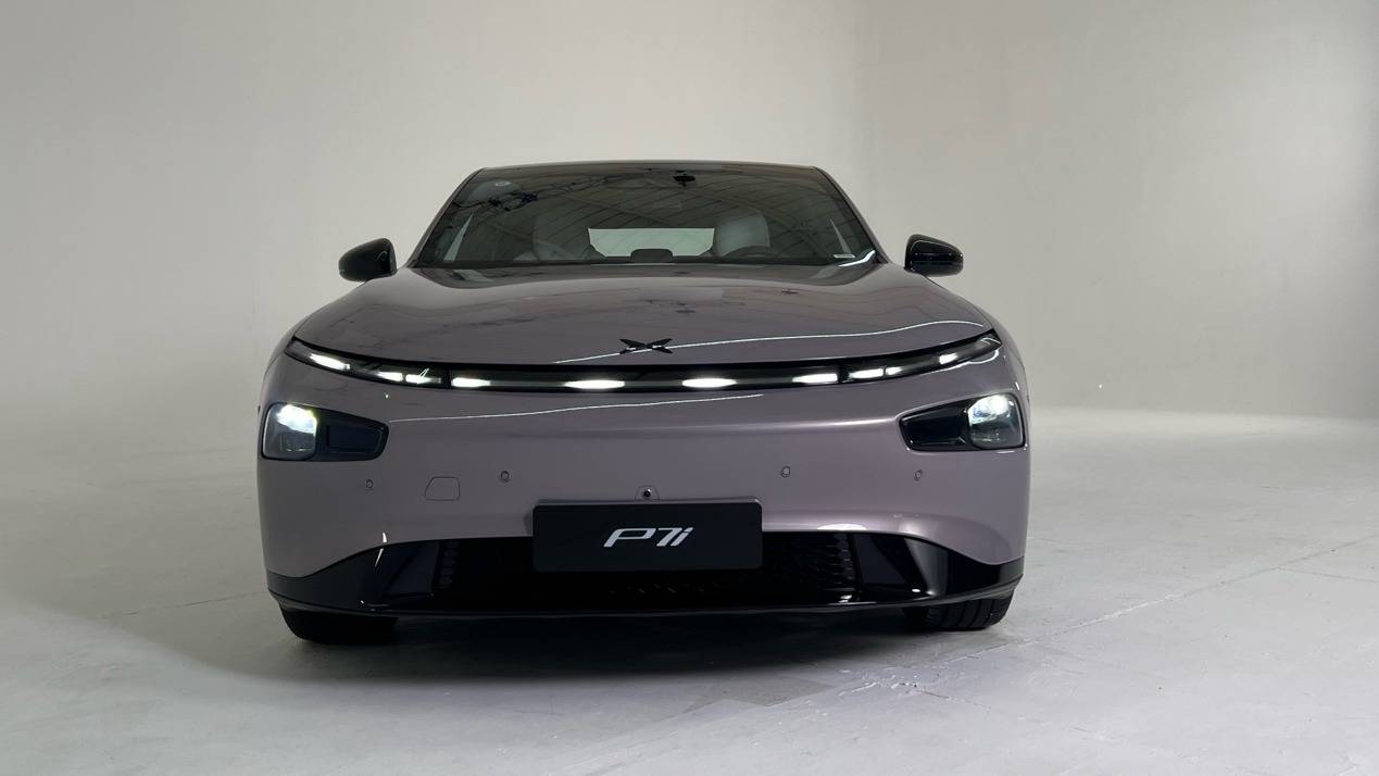 将拉风进行到底,小鹏p7i两驱鹏翼版实拍_搜狐汽车_搜狐网