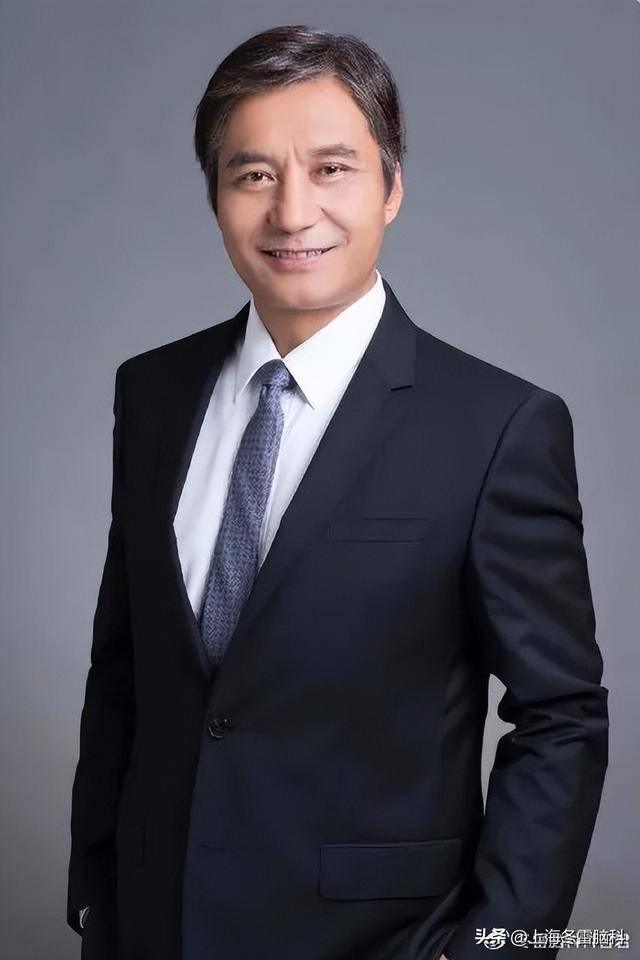 教授北京天坛医院神经外科主任医师,首都医科大学教授,博士生导师张鹏