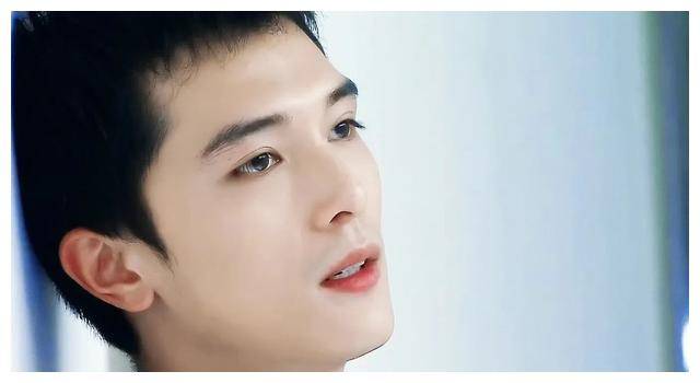 邱泽哪个时期展现出无可匹敌的盛世容颜揭秘绝美面庞