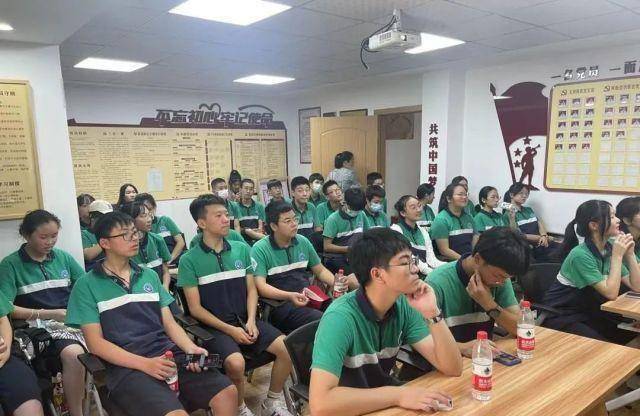 原创原创少年儿童心向党安全暑假伴我行富阳文采社区