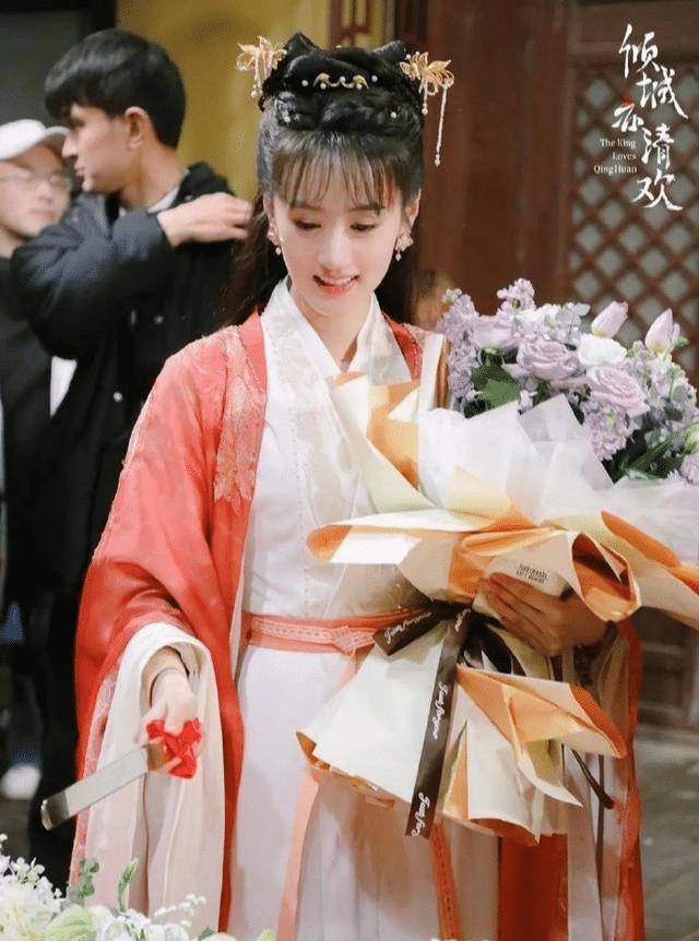 原创袁冰妍活动照和生活中有差别看到生图网友到底是不一样