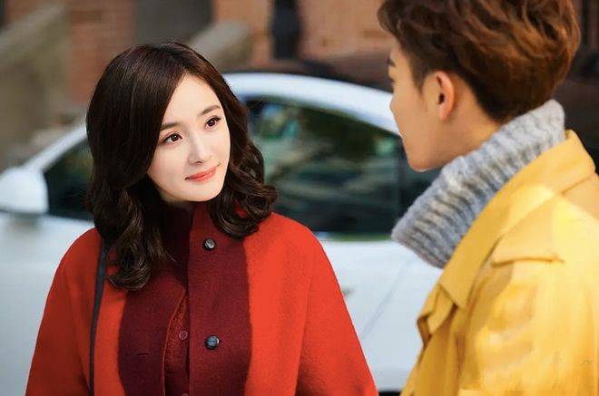 看似套了一个新颖的题材,实际上还是玛丽苏加杰克苏加宅斗大乱炖的