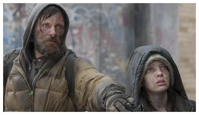 这部电影堪称末世电影的黑暗之一,简直让人觉得一点点温情都变得无比