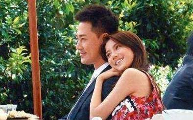 2011年,林峰惊爆和网红潘霜霜恋爱,不过却