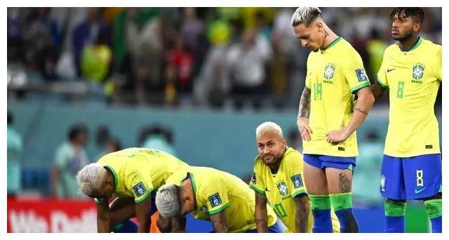 原创桑巴足球巅峰之际金球奖得主卡卡巴西球风的另类天才