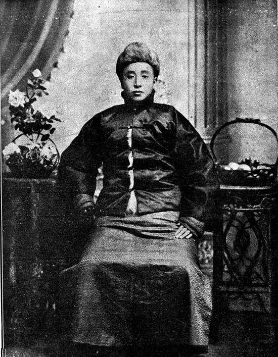 他是东北首富被张作霖尊称为二哥和张作霖一起被炸死