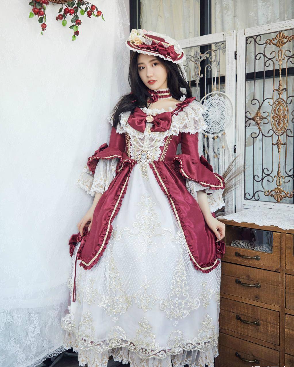 原创硬糖少女洛丽塔造型曝光希林像小公主赵粤撞脸郑乃馨陈卓璇造型最