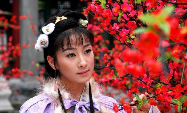 之后在筹拍甄嬛传》时,他直接决定让陶昕然来饰演"安陵容".