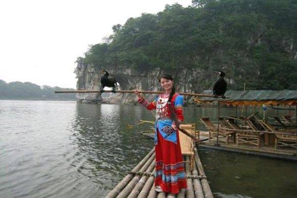 桂林美女导游图片