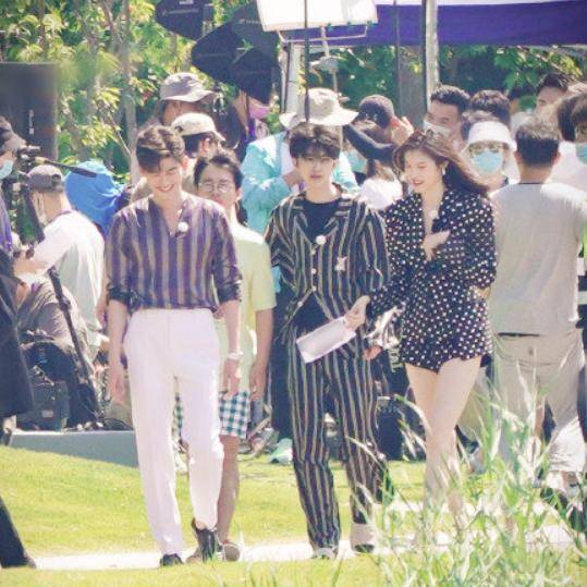 跑男睡衣大集合,衣服展示各自年代,张翰穿着太整齐_蔡徐坤_麒麟