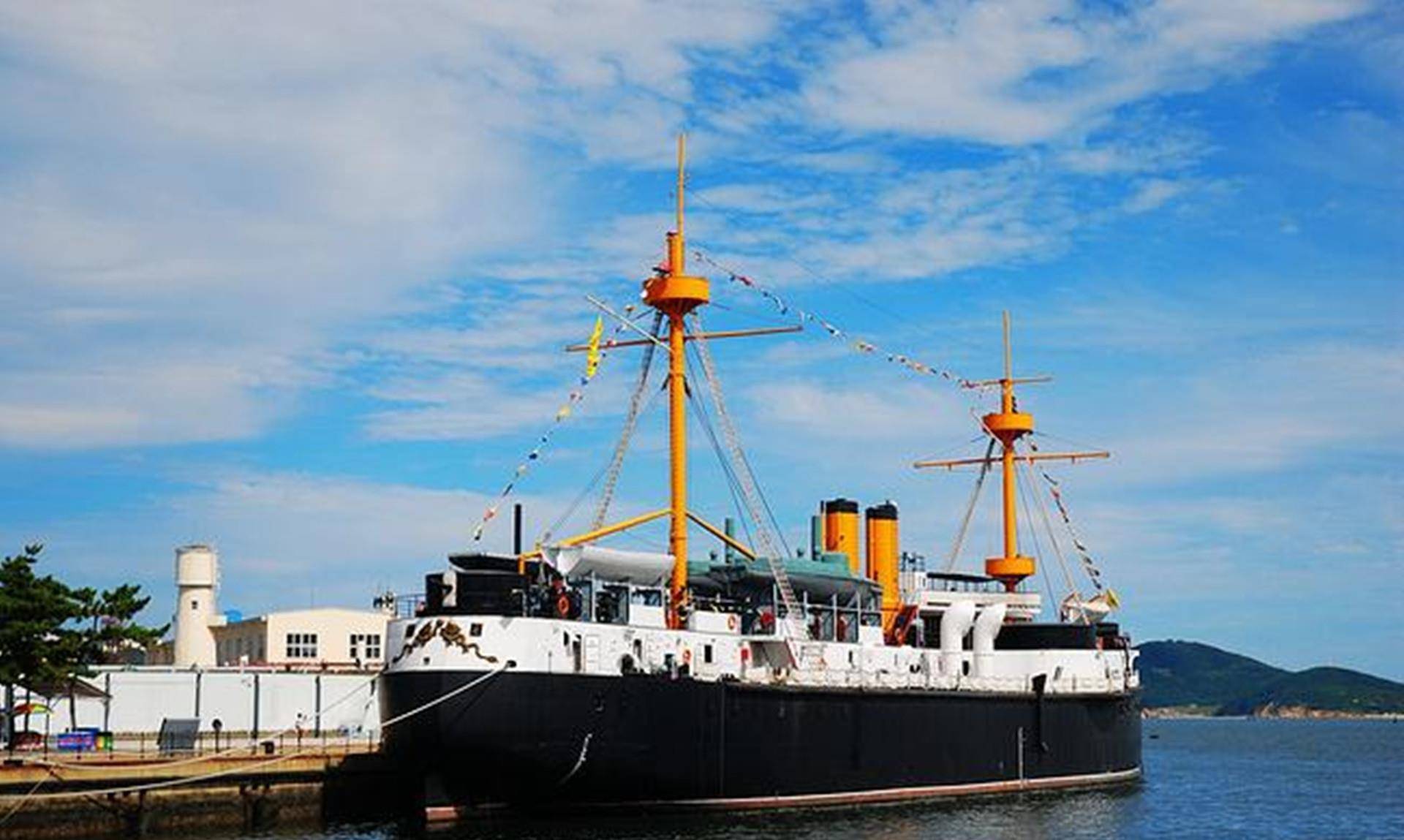 北洋水师旗舰定远舰沉没124年终被找到舰上一幕令人落泪