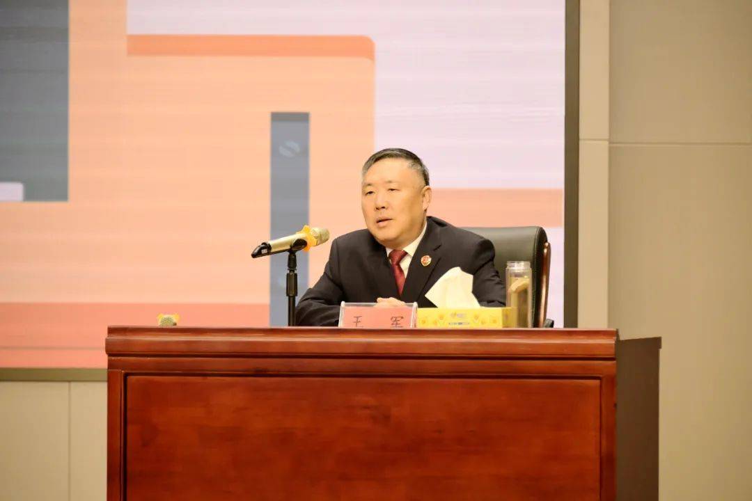 驻马店市人民检察院检察长王军为驻高师生作法治报告_未成年人_法律