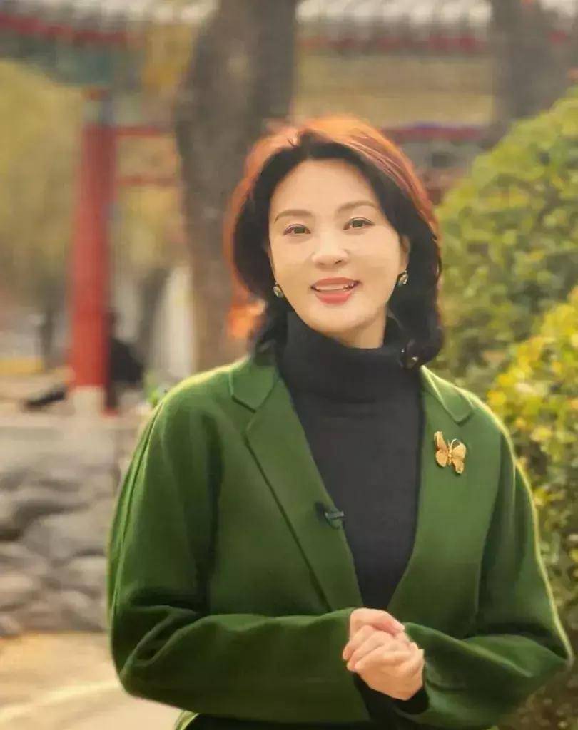 刘芳菲:冷暖参半成就了花的美丽,苦乐参半造就了丰盈的人生!