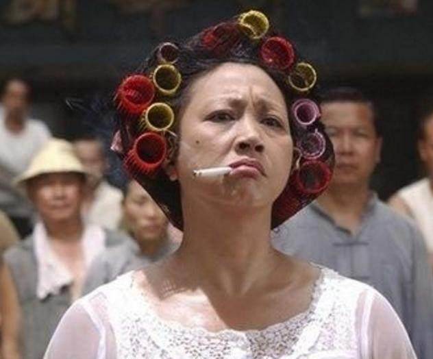 大家就会自然而然的想起《功夫》中那个叼着烟,大嗓门的"包租婆",关于