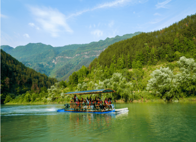 贵州道真云栖湖度假区夏天教会我们,什么才是"0距离"健康,畅享美好