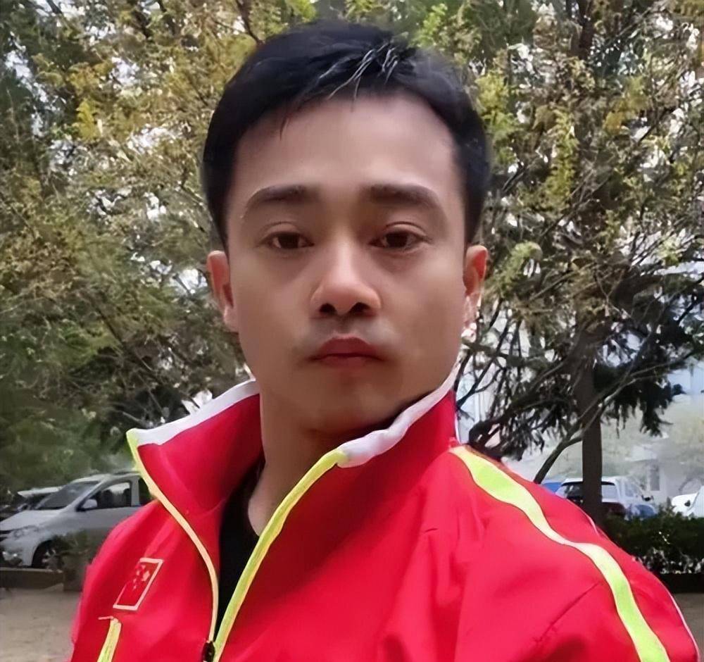 体操冠军,却3次盗窃入狱,150元变卖金牌,他是如何毁掉自己的?_时候_教