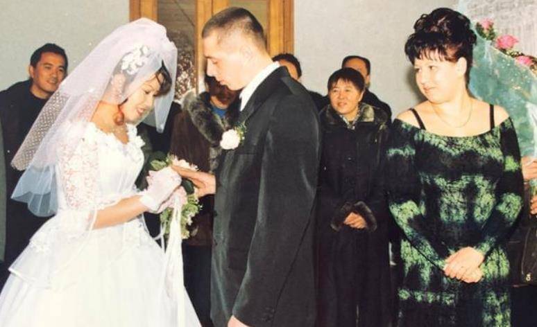 原创49岁东北女子19岁闯荡俄罗斯身怀巨款住别墅现在却只想回国