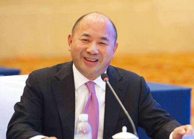 穷小伙带10元南下闯深圳,靠一根铜线赚7000亿,营收额超马化腾_王文银