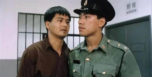 生存现状,有人没钱治病,有人出镜带货卖卫生巾_刘家辉_万梓良_周润发