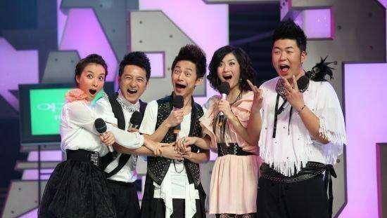 停播5个月后,快乐家族调整状态陆续复出,仍有一人待业_何炅外_谢娜