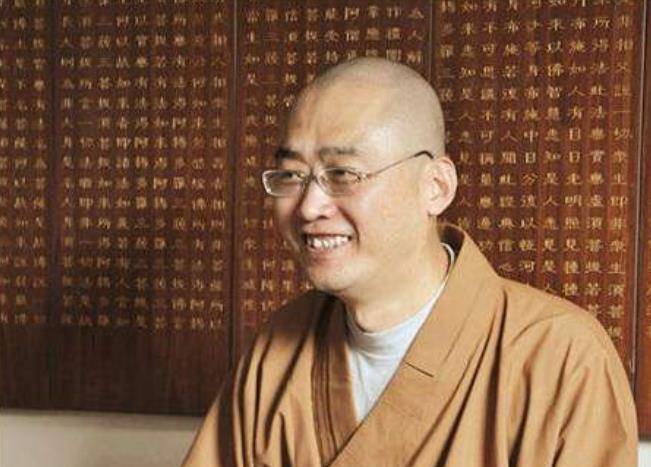 北大哲学系硕士毕业后拉着父母一起出家如今一家三口怎样了