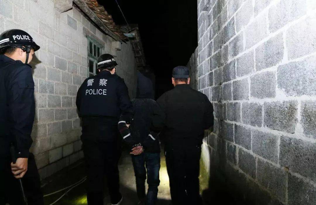 不过等到警方到达案发现场之后,却发现情况十分不容乐观,因为案发现场