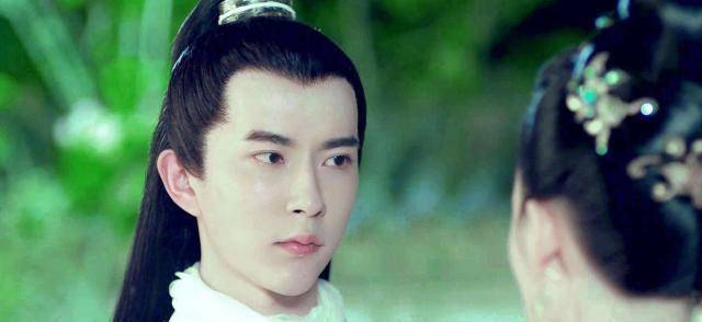 说到于朦胧相信大家都不陌生,他曾在杨幂主演的《三生三世十里桃花》