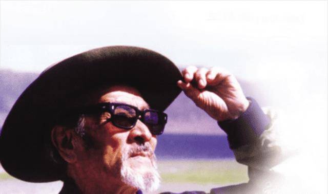 原创王洛宾听闻妻子出轨深夜回家见有陌生男子妻子冷问你睡哪