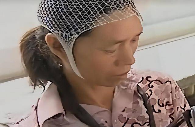 原创2008年河南男子称老婆中邪了不睡觉专家她睡觉时你看不出来