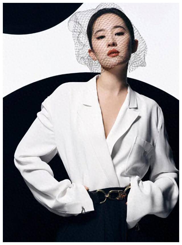 刘亦菲多面魅力展现惊艳魅力复古贵气冷艳迷人绝美写真