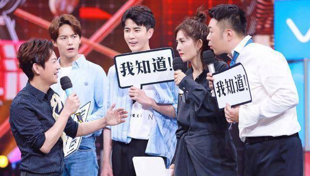 从那之后《快乐大本营》对待每个道具或者游戏都非常的严格认真.