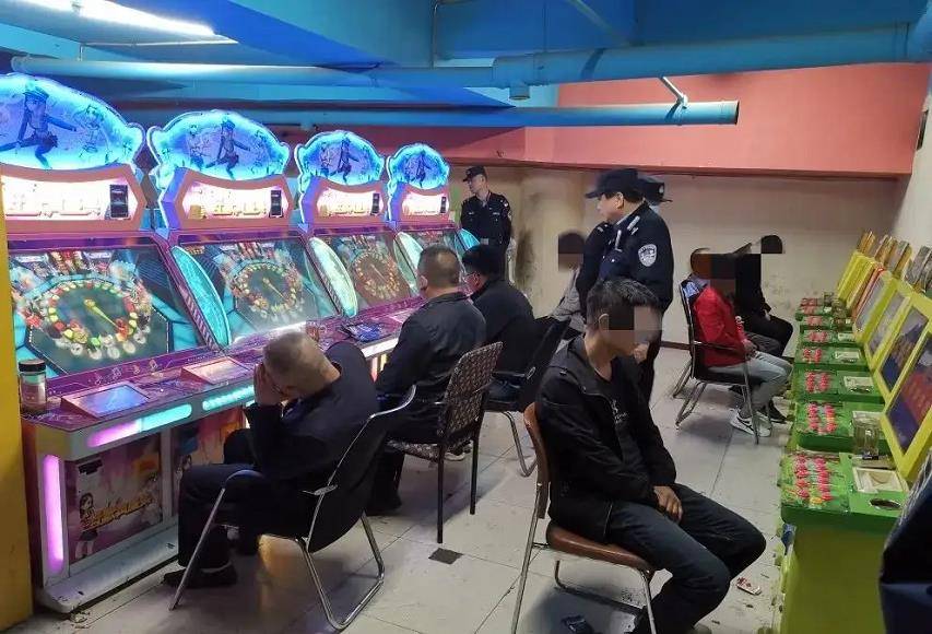 2015年,云南"第一女赌王"汪利娟被捕,却在法庭上面露微笑_黄燚_赌场