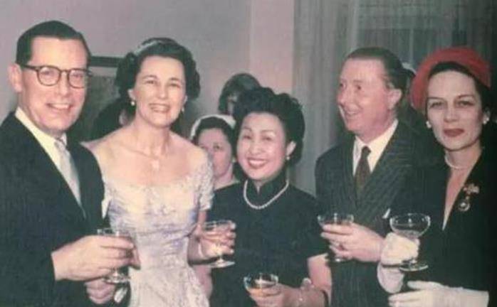 112岁的严幼韵不锻炼不吃补药最爱吃肥肉