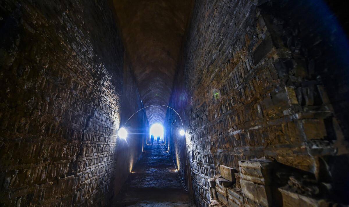 原创郭庄古墓历经盗墓贼十八次盗取为何墓中珍宝依旧琳琅满目