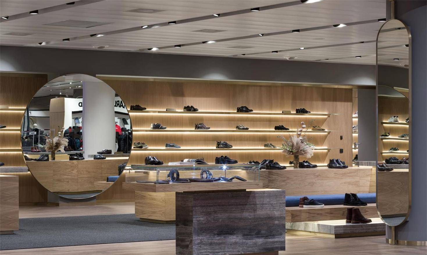 原创2013年浙江抓捕一绑架犯审讯中突然大哭撕票的人质是我亲儿子