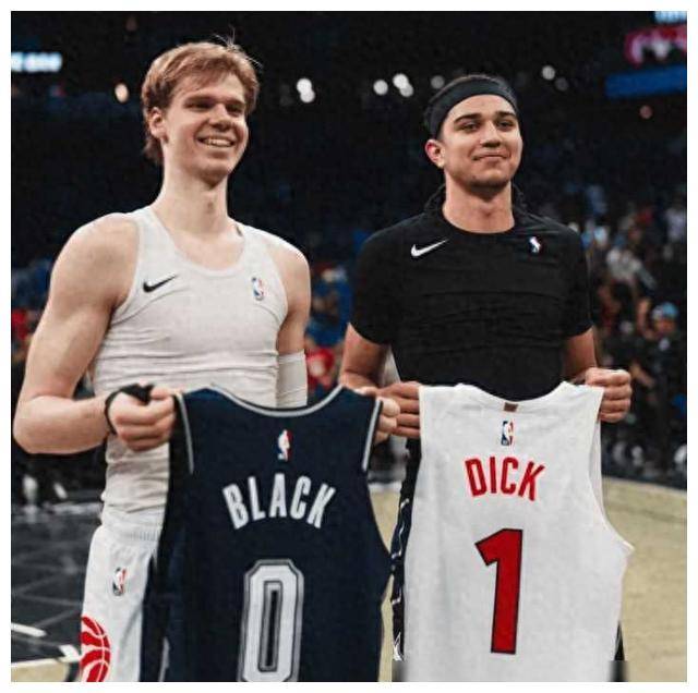 猛龙队在北京时间3月18日前往魔术队的主场比赛,遗憾地以96-111的比分