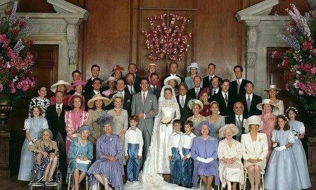 原创欧洲各国君主制都是怎么被摧毁的几乎都和战争有关希腊最晚