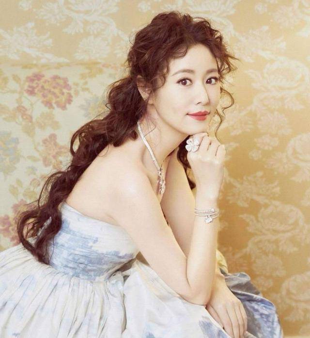 原创4岁小海豚身价上亿林心如自曝和霍建华恩爱秘诀还称女儿叛逆