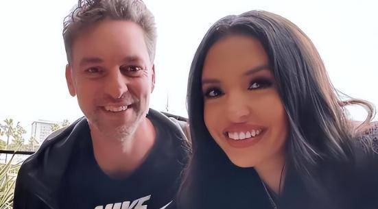 nba球星前妻拉拉大胆时尚出行,引发网友热议_生活_卡梅隆·安东尼